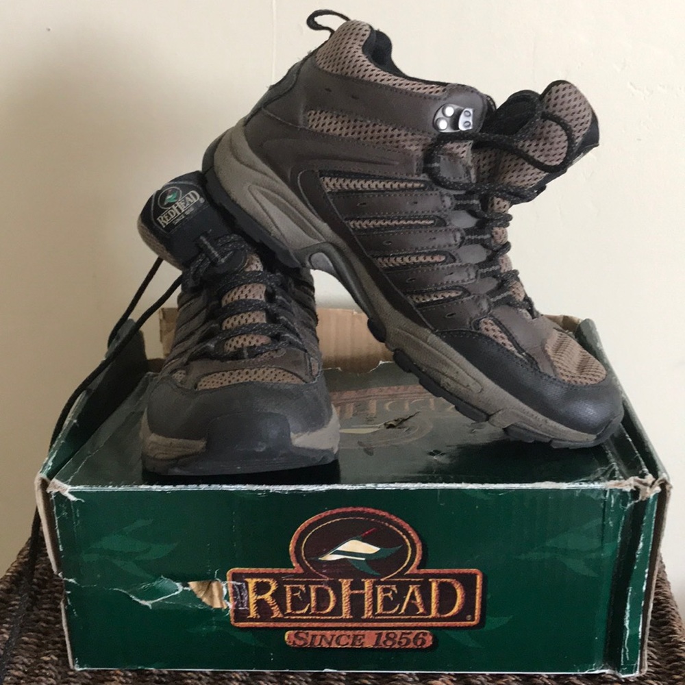 Red head men’s hiking boots